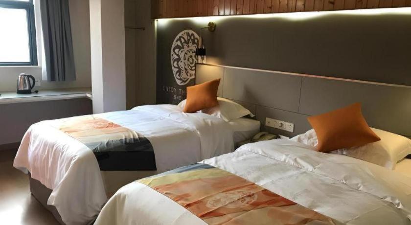 Hotel Shell Minhang District Wenjing Road Metro Station Shanghai