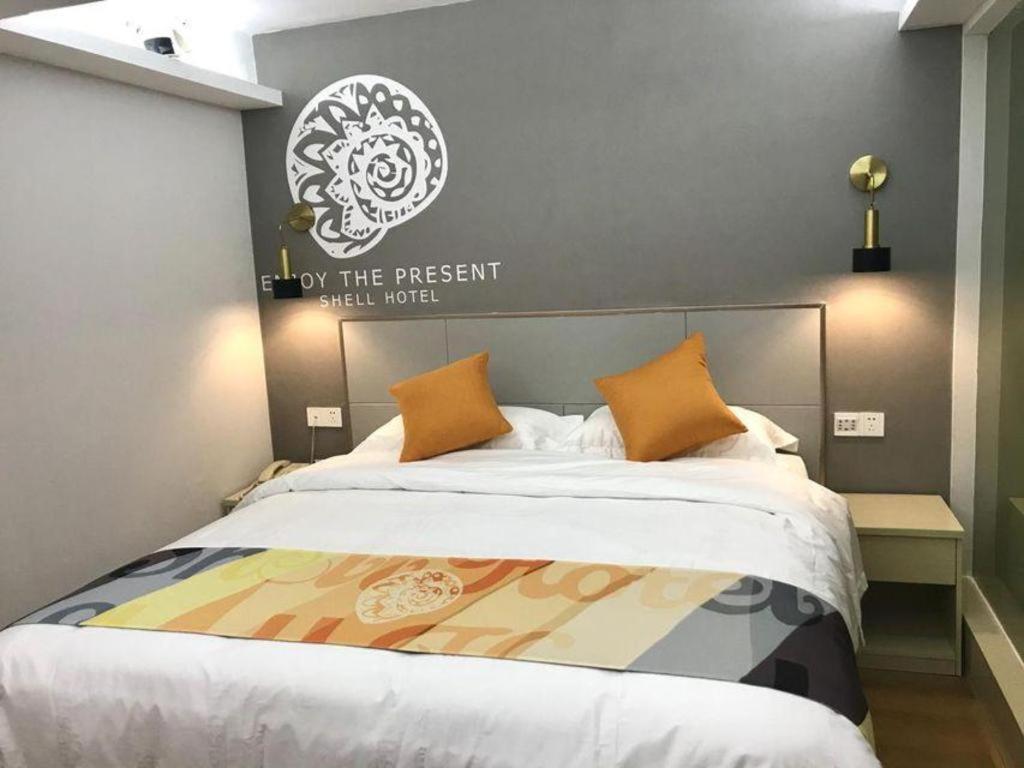Shell Minhang District Wenjing Road Metro Station Hotel Shanghai