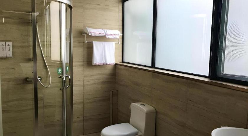 Hotel Shell Minhang District Wenjing Road Metro Station 2*