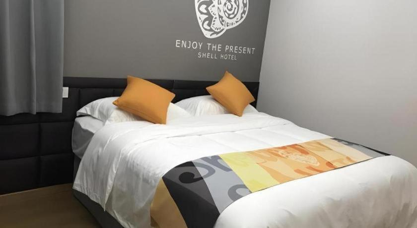 Shell Minhang District Wenjing Road Metro Station Hotel Shanghai